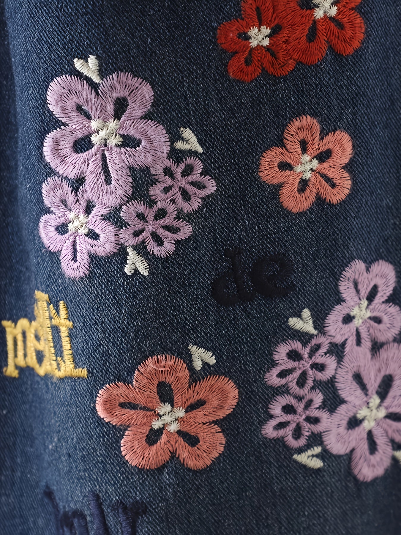 Elegance Flower Embroidery Harem Pants For Women- Practical Pockets, Loose Fit, Baggy Denim, Soft Fabric, Casual Baggy Leg Pants For All Seasons