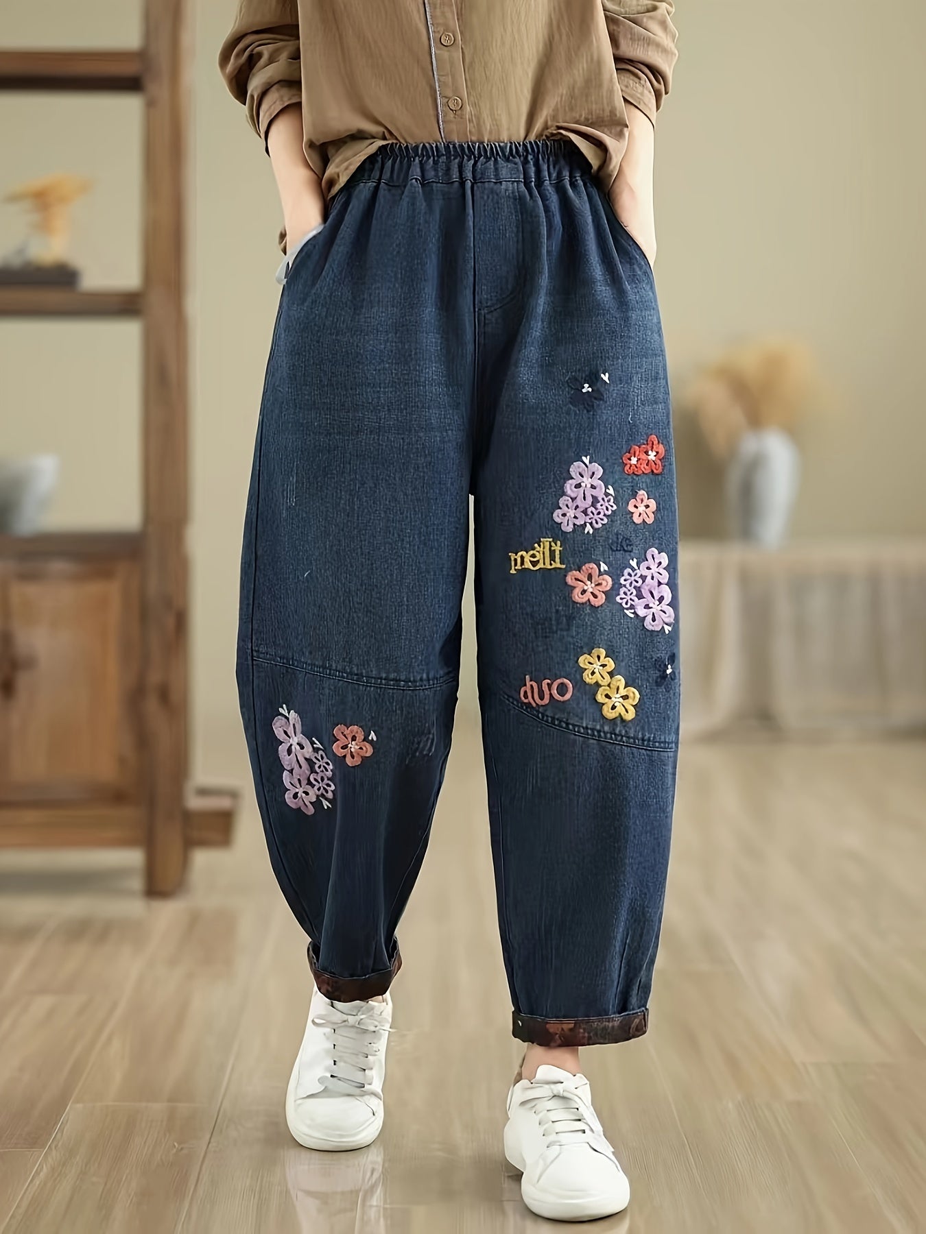 Elegance Flower Embroidery Harem Pants For Women- Practical Pockets, Loose Fit, Baggy Denim, Soft Fabric, Casual Baggy Leg Pants For All Seasons