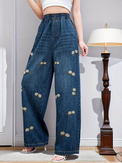 Many Daisy Embroidery Straight Jeans