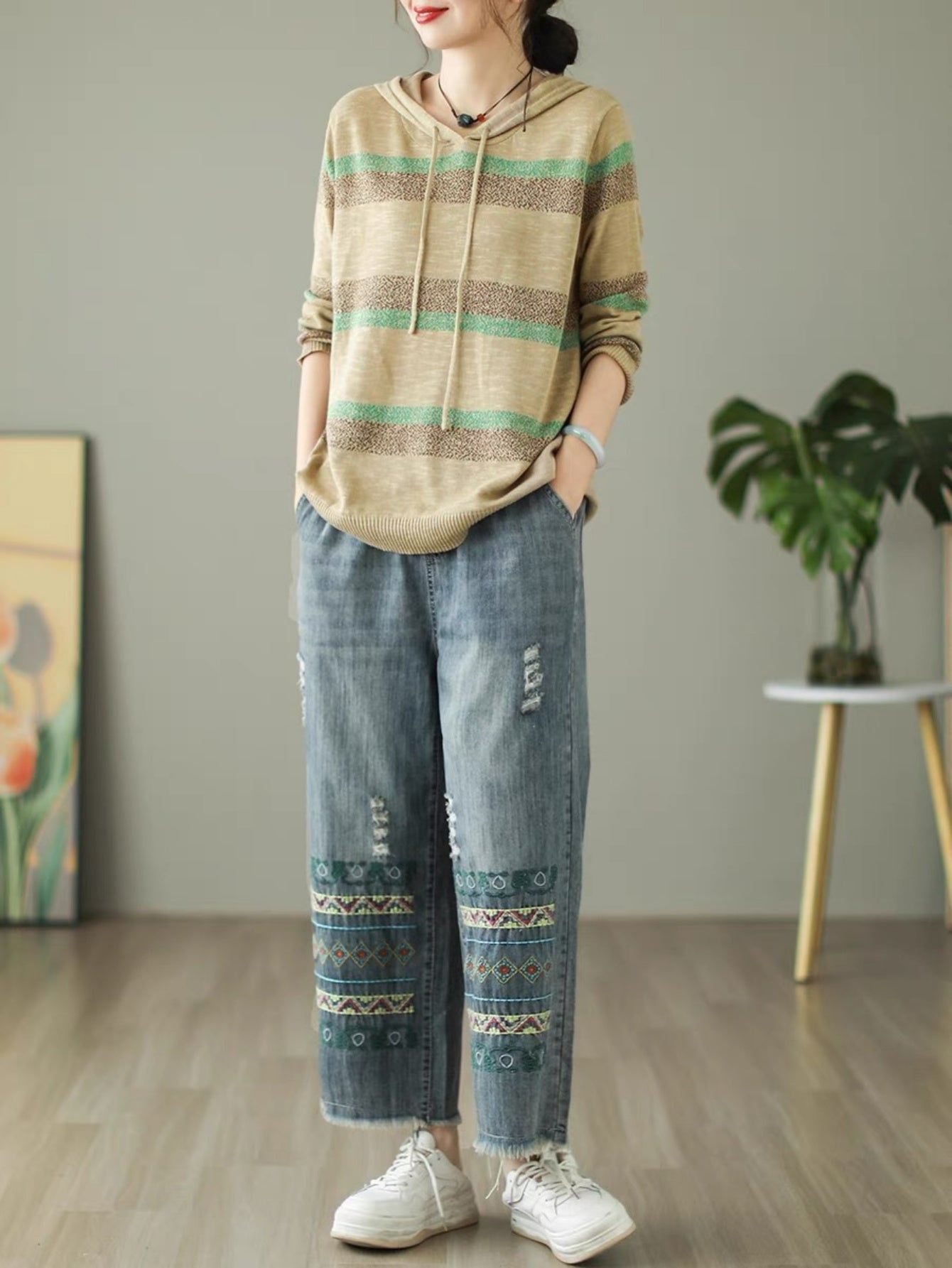 Deep Blue Diamond Embroidered Jeans