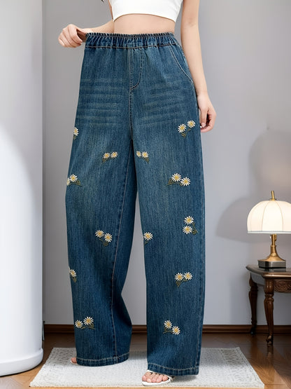 Many Daisy Embroidery Straight Jeans